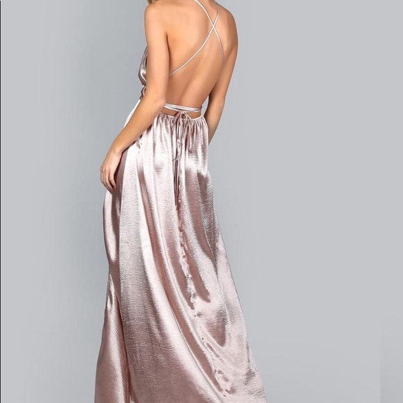 Dusty pink satin dress - Picture 3 of 3